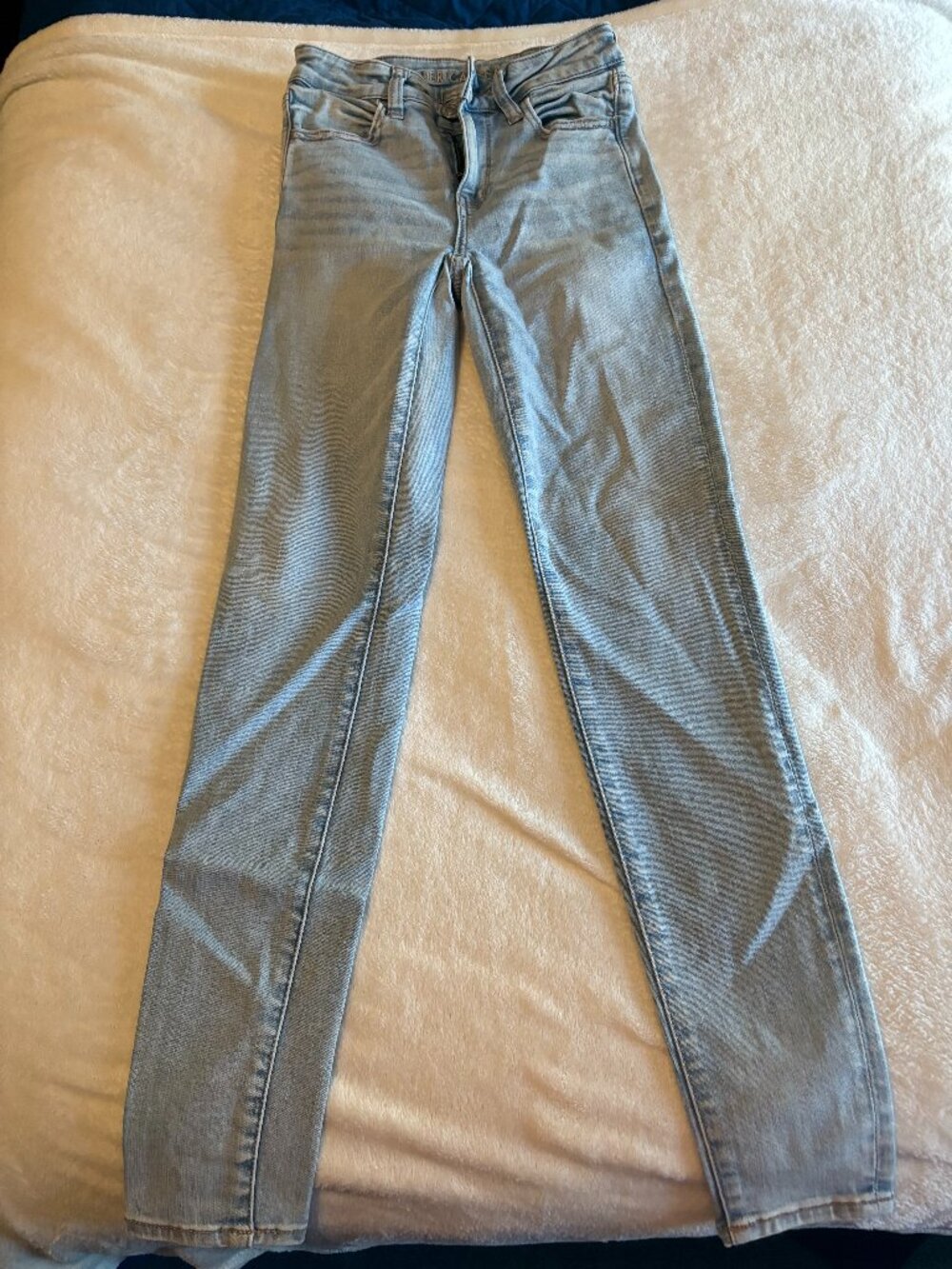 American Eagle High-Waisted Jegging Light Wash Skinny Jeans Size 0